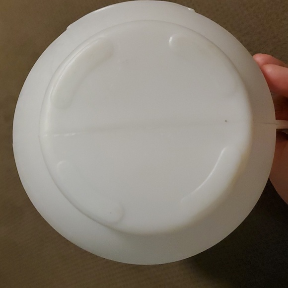 Vintage 2 quart Kool Aid plastic pitcher - Picture 4 of 4